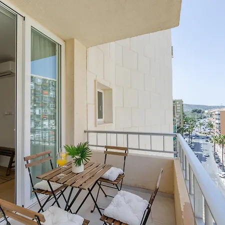 Stylish 2bd In The Centre 10 Minutes Away From The