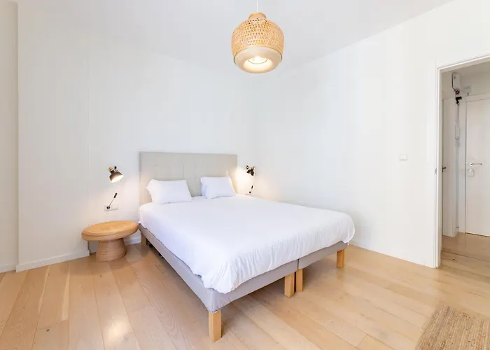 Stylish 2bd In The Centre 10 Minutes Away From The