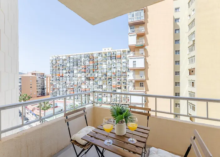 Stylish 2bd In The Centre 10 Minutes Away From The *