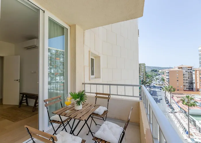 Stylish 2bd In The Centre 10 Minutes Away From The