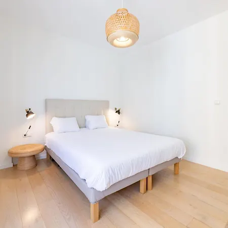 Stylish 2bd In The Centre 10 Minutes Away From The